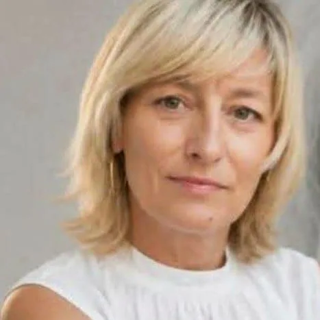 Yvette, Renewals Manager